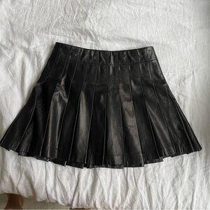 Alice + Olivia black pleated leather skirt